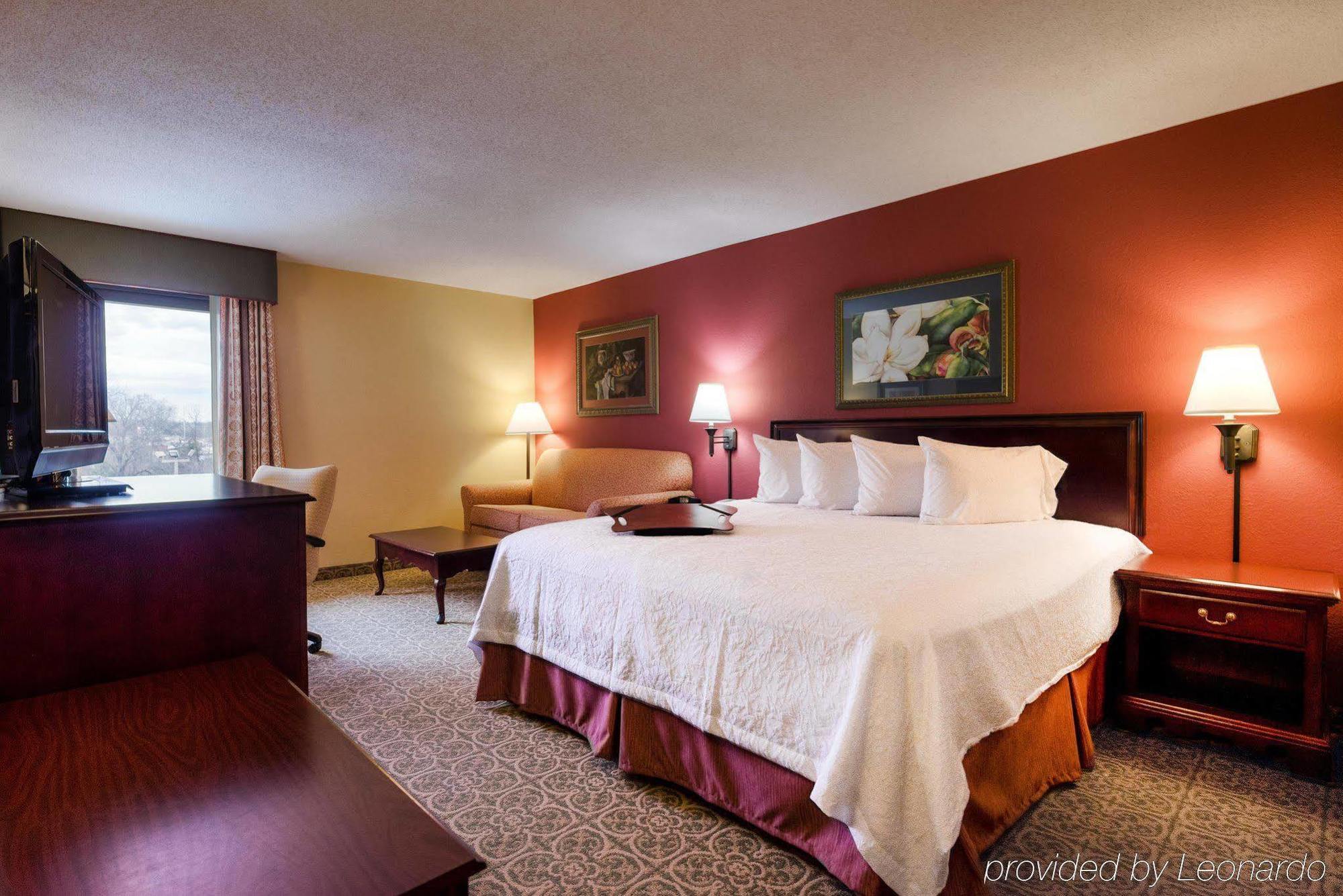 Hampton Inn Meridian Eksteriør bilde