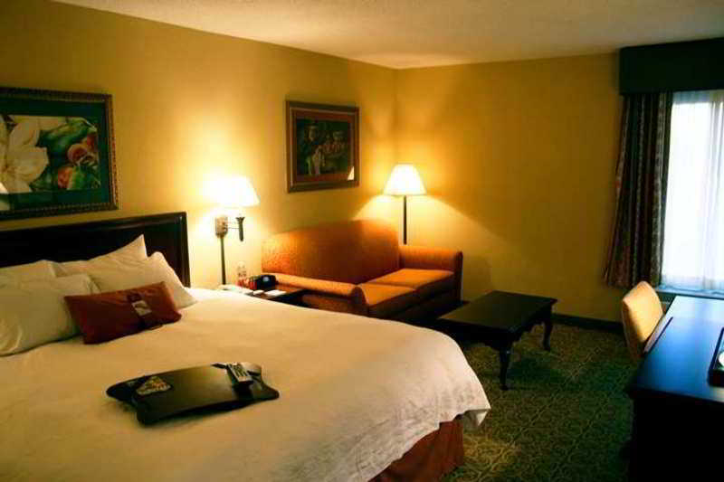 Hampton Inn Meridian Rom bilde